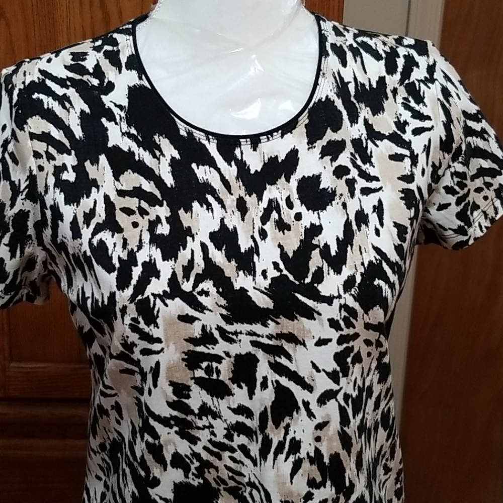 Kim Roger's tee
